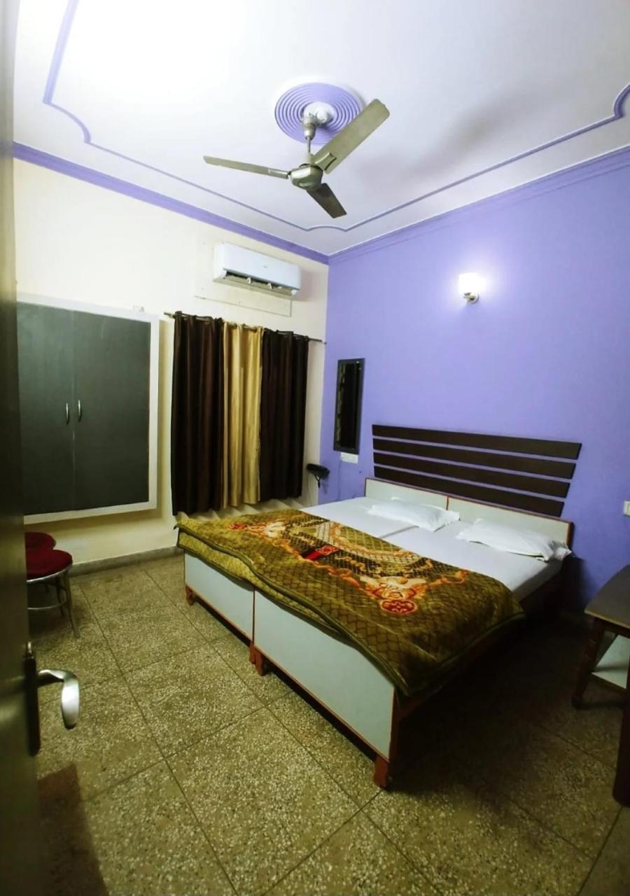 Hotel Roshan Bénarès Extérieur photo